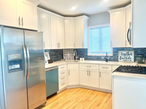 47 22 St, Huntington Station NY 11746-3240 exterior