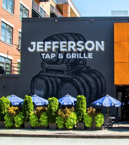 330 Jefferson St, Chicago IL 60661-1105 exterior