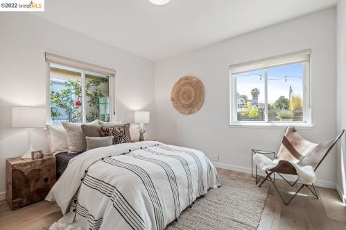 1256 Carrison St, Berkeley CA 94702-2410 exterior