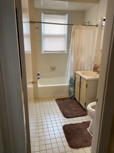 215 Gladstone St, Boston MA exterior