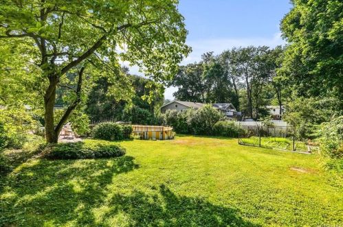 1 Lincoln Dr, Poughkeepsie NY 12601-6004 exterior