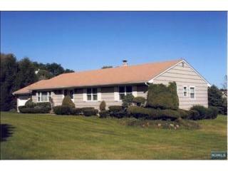 297 Airmont Ave, Mahwah NJ  07430-1500 exterior