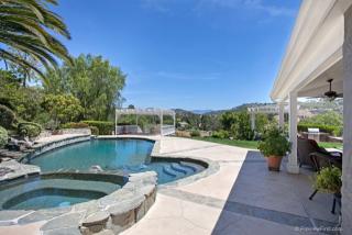 3410 Caballo Ln, Fallbrook, CA 92028-9308