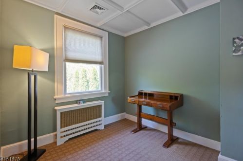 44 Roosevelt Blvd, Florham Park NJ  07932-2420 exterior