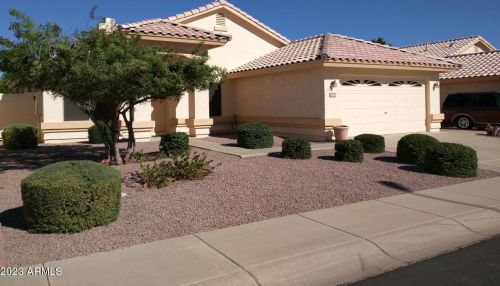 1924 Mockingbird Dr, Chandler AZ  85286-7915 exterior