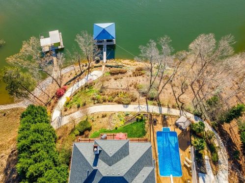 2277 Sidney Dr, Gainesville GA exterior