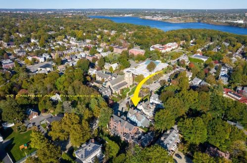 39 Orch Ave, Providence RI 02906-5514 exterior