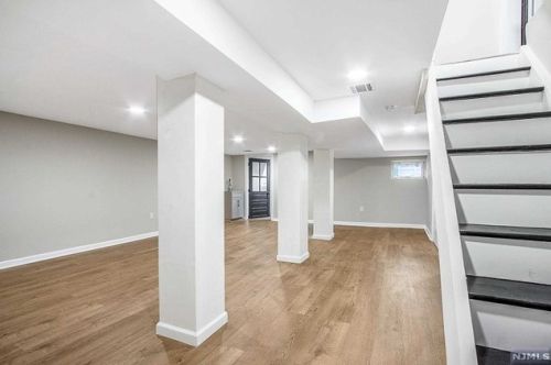 170 Quackenbush Ave, Dumont NJ 07628-3037 exterior