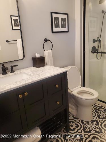 52 4 Winds Dr, Middletown NJ 07748-3141 exterior