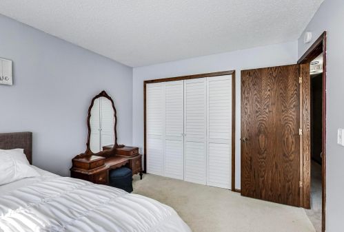 1975 Betty Jane Ct, Saint Paul MN 55109 exterior