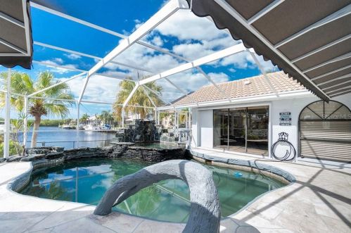 3605 Aruba Ct, Punta Gorda FL 33950-8121 exterior