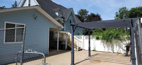 944 Main St, Killingly CT 06239-1401 exterior