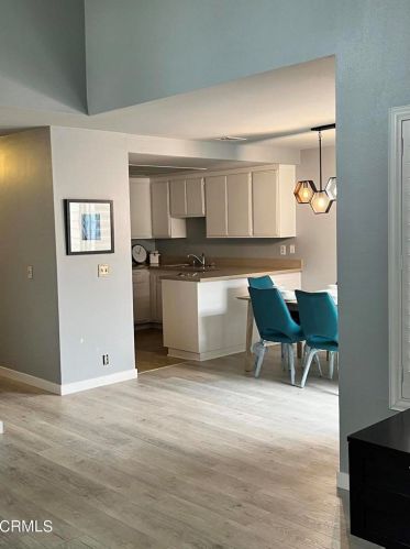 636 Holly Ave, Oxnard CA  93036-1931 exterior