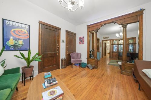 2545 Walton St, Chicago IL 60651-3210 exterior