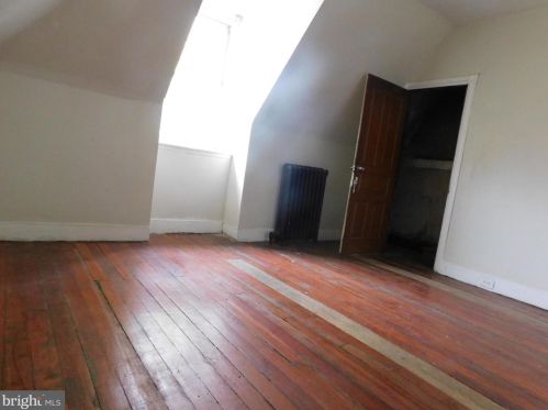 5035 Cedar Ave, Philadelphia PA 19143-1653 exterior