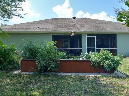 1719 Leafy Rd, Fort Pierce FL 34953-1356 exterior