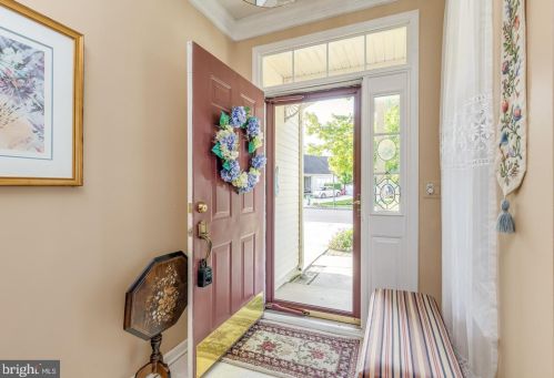 77 Warwick Way, Southampton NJ 08088-1150 exterior