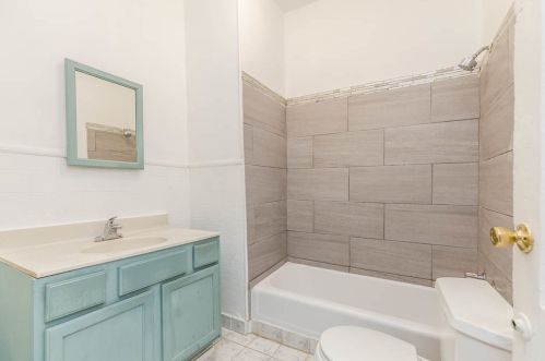 1012 Cullerton St, Chicago IL 60608-2515 exterior