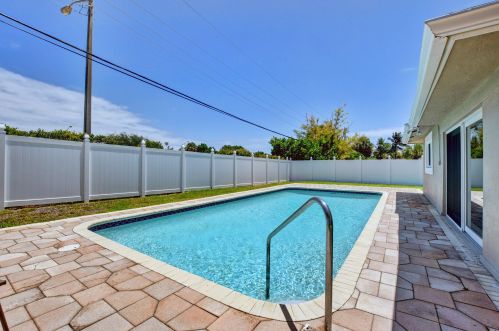 289 12 St, Boca Raton FL 33486-5495 exterior