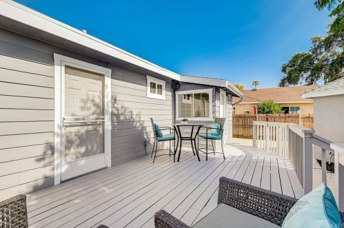 227 Waldo Ave, Fullerton CA  92833-2846 exterior