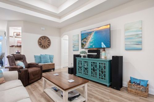 9088 Tara Cir, Milton FL 32583-8147 exterior