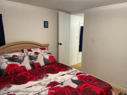 10 Helen Ave, Jackson Twp NJ 08527-3110 exterior