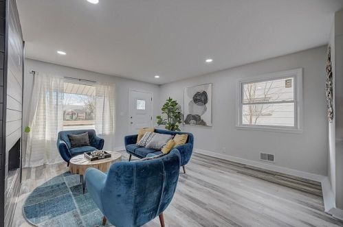 4911 76th St, Milwaukee WI  53220-4305 exterior