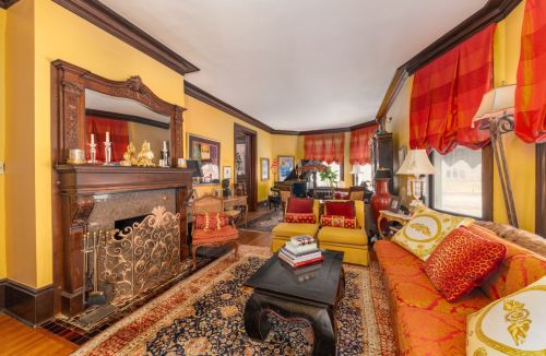 2597 Maryland Ave, Milwaukee WI 53211-3735 exterior