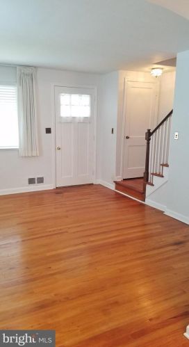 9 Caton Ave, Alexandria VA  22301-1519 exterior