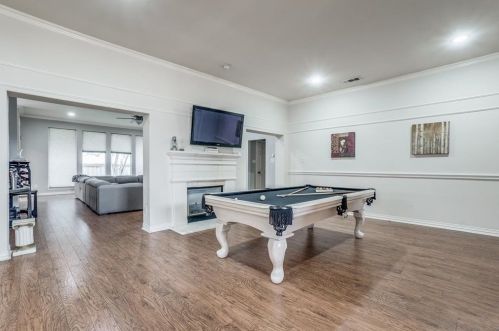 3836 Granbury Dr, Dallas TX 75287-4931 exterior