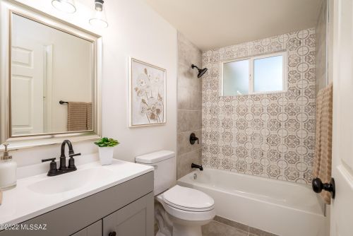 8257 Beverly St, Tucson AZ  85710-5931 exterior