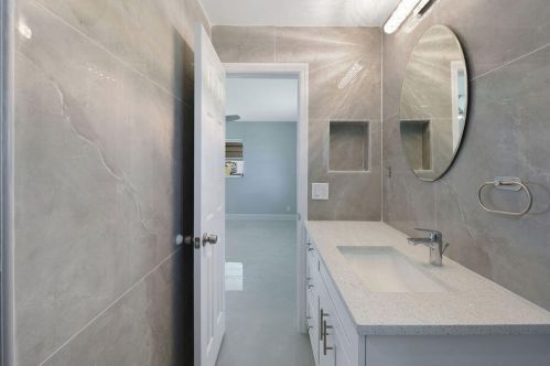 2018 18 Dr, Boynton Beach FL 33426-6417 exterior