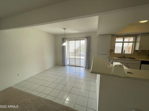 25258 Pinewood Dr, Chandler AZ  85248-6643 exterior