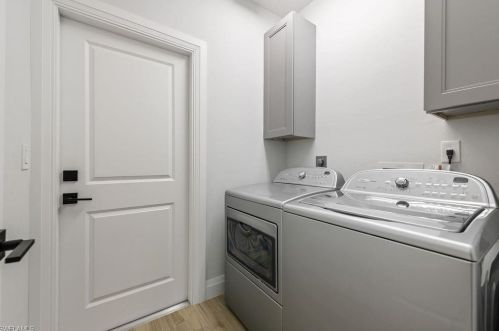 740 Cherry Blossom Ct, Naples FL 34120-1493 exterior