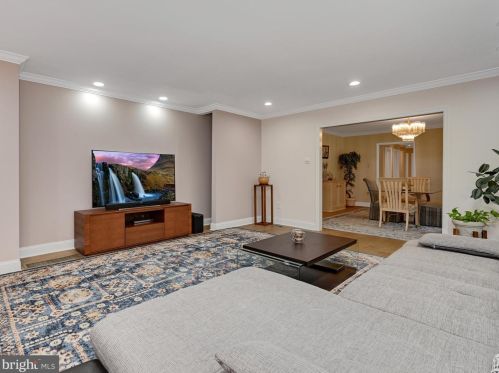 1716 Old Welsh Rd, Huntingdon Valley PA  19006-5838 exterior