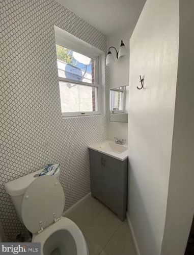 1533 Bailey St, Philadelphia PA  19146-4413 exterior