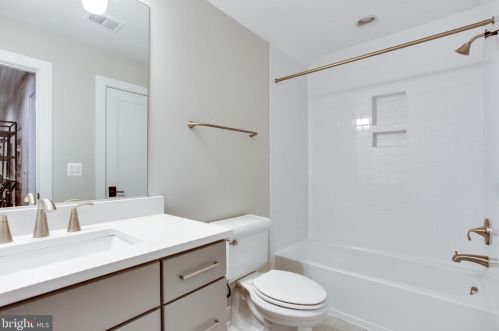 1978 Kirby Rd, Mc Lean VA 22101-5326 exterior