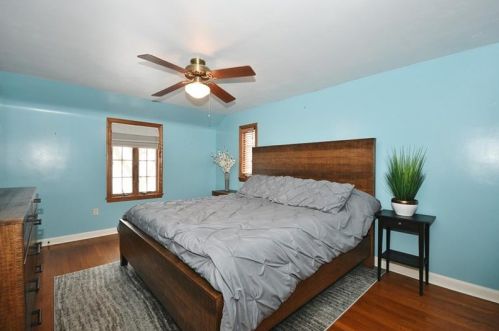 921 Meadowcroft Ave, Pittsburgh PA 15216-1119 exterior