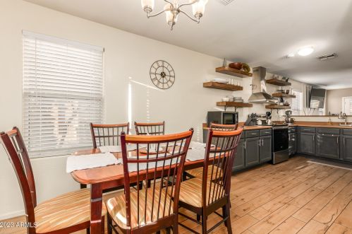 2213 65th Dr, Phoenix AZ  85035-3405 exterior