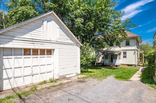 12 Eastman Ter, Poughkeepsie, NY 12601-4306