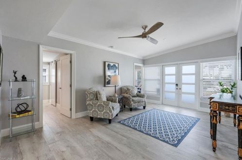 1809 Hbr Ln, Naples FL 34104-0317 exterior