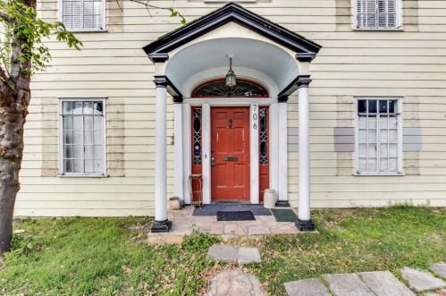 706 Dean Keeton St, Austin TX  78705-3201 exterior