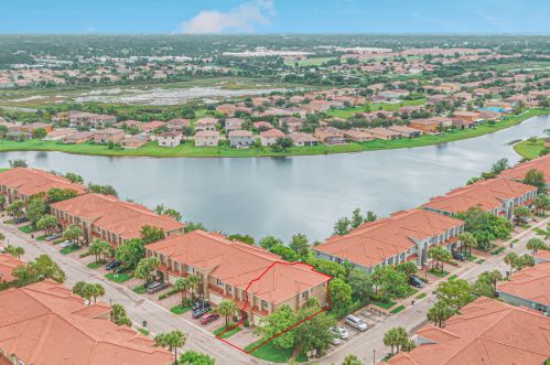 2949 Cedar Dunes Dr, Fort Pierce FL  34953-4569 exterior