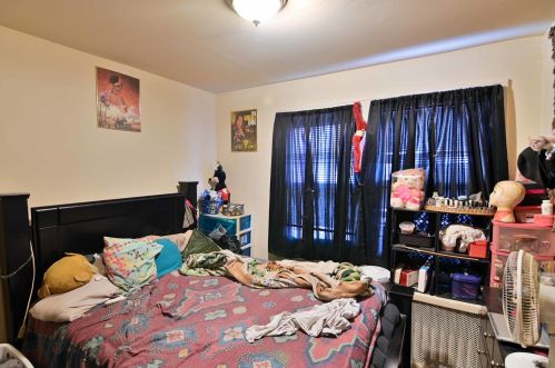 24 Philippa Ave, Waukegan IL 60085-4136 exterior