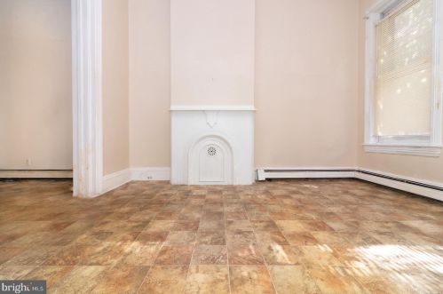 188 Hanover St, Trenton NJ 08608-1704 exterior