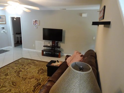 394 Timber Wind Dr, Defuniak Springs FL 32433-9076 exterior