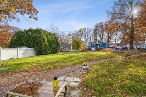 305 Francis St, New Britain CT  06053-3057 exterior