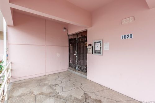 1020 Green St, Honolulu HI 96822-3619 exterior