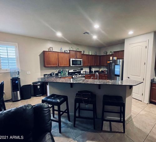 160 Hackberry Dr, Chandler AZ  85248-4011 exterior