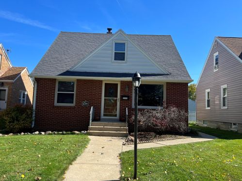 2640 71, Milwaukee WI 53219-2511 exterior